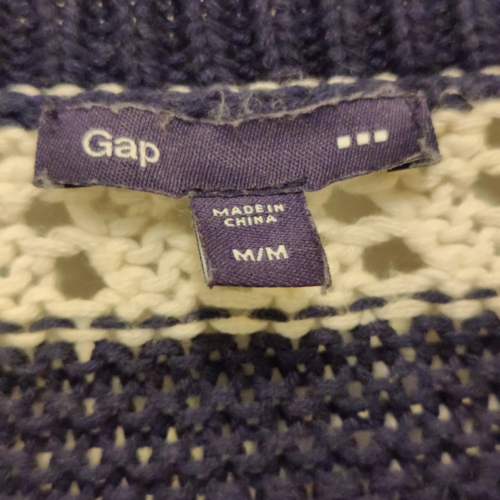 Sweater - Picture 2 of 4